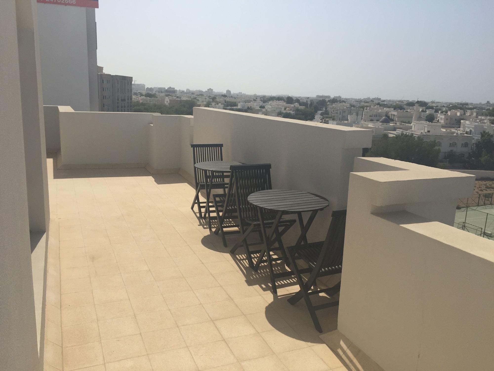 מוסקט Midan Hotel Suites מראה חיצוני תמונה